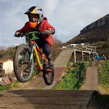 Bike park à Millau, cours de vélo pour pros et débutants
