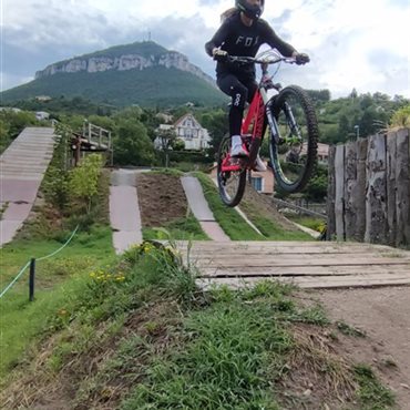 Pratique du vélo en chemin et descente enduro, coaching, Millau