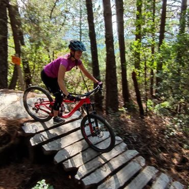 Pratique du VTT en chemin et descente enduro, coaching, Millau