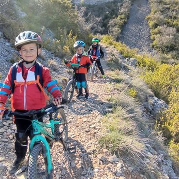 Ecole de vélo enfants et ado, cours en Bike park et alentours Millau