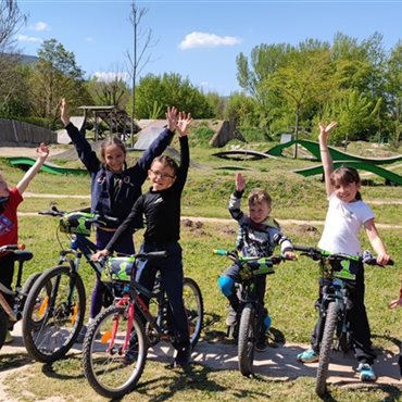 Millau, stages VTT pour enfants, ateliers techniques et mecaniques