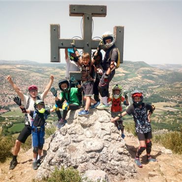 Aveyron, stages VTT pour enfants, balades en vélo, jeux sur bike park